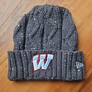Wisconsin Badgers New Era Gray Knit Beanie with Logo and Sequins